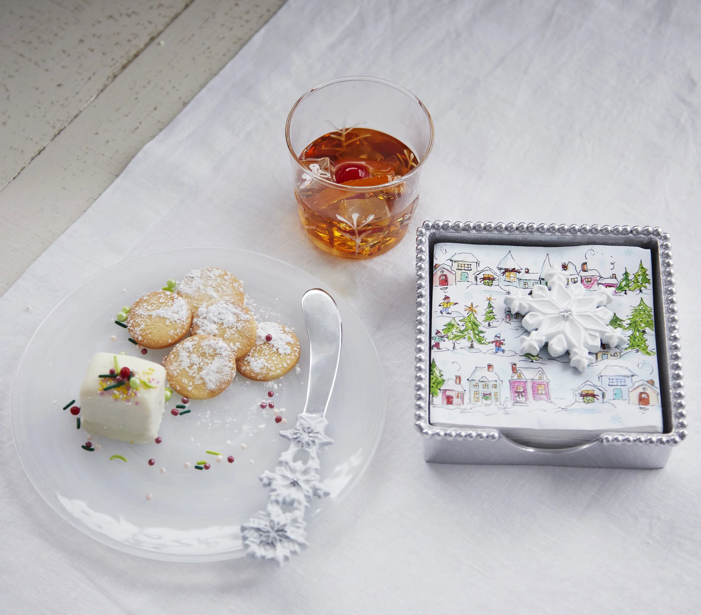 Mariposa White snowflake beaded Napkin box